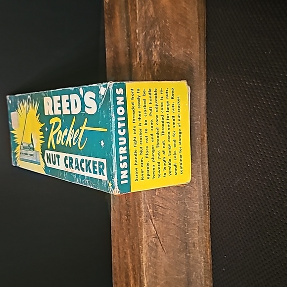 Vintage Reed's Rocket Nut Cracker - Picture 4 of 11